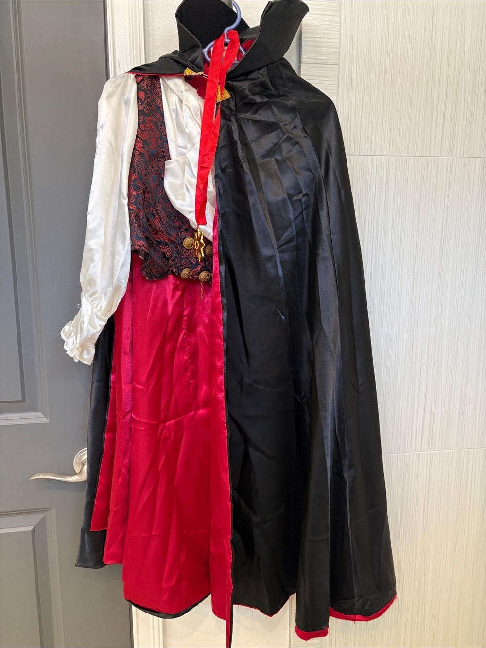 RUBIES Black and Red Vampire Cape with Vest, Shirt and medal necklace